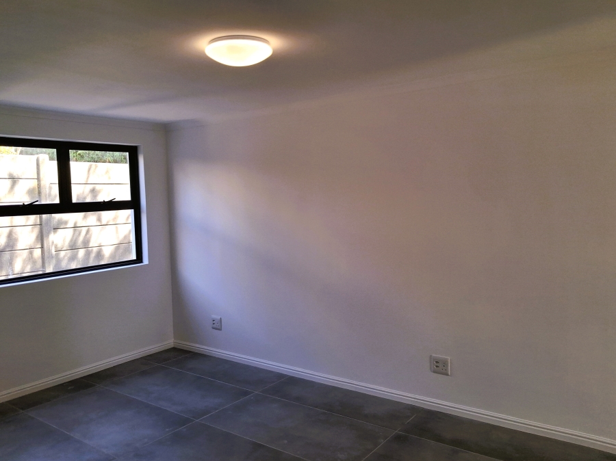 To Let 1 Bedroom Property for Rent in Stellenberg Western Cape